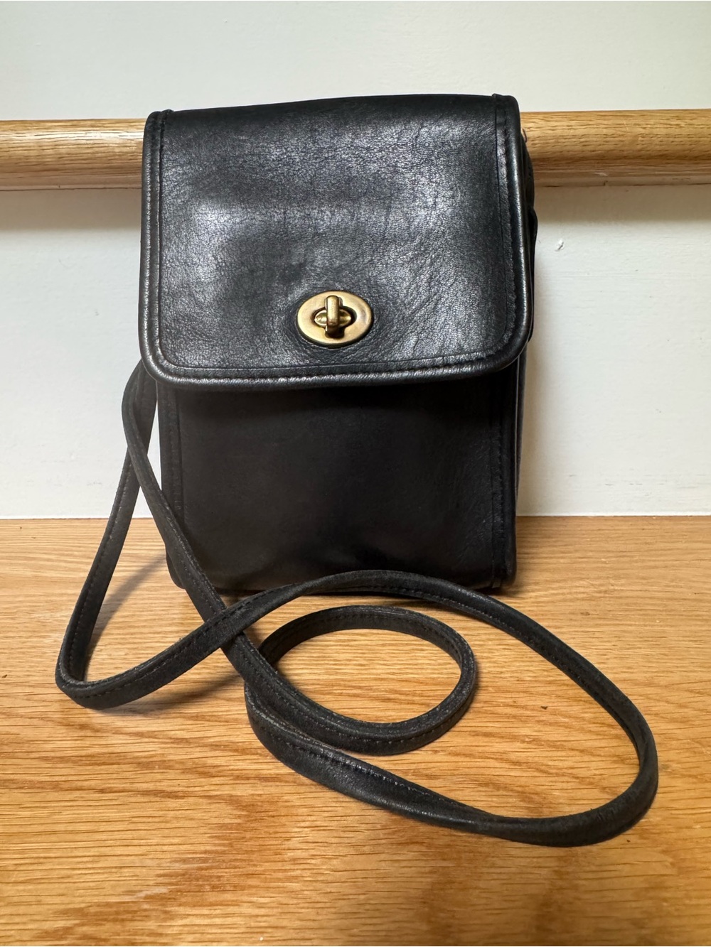 Vintage Coach Scooter Black Leather Crossbody 9893, Made in USA